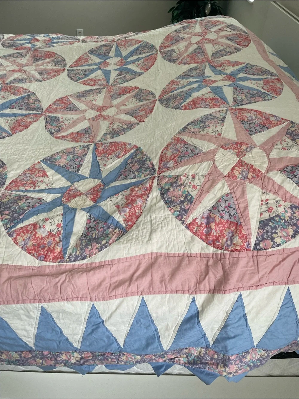 Quilted Queen Quilt Multicolor Star Pattern Bedroom Rectangular